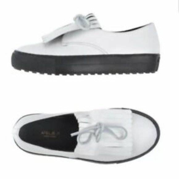 NIB ATELJE 71 "Cole" White Nappa Leather Loafers with Tassels 7.5 - Picture 1 of 4